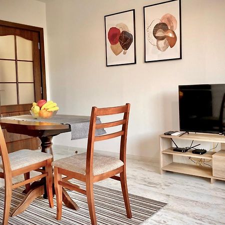 Cozy & Modern 1Br Apart For 4 Guests Next To Medical University & Free Parking Stara Zagora Exterior photo
