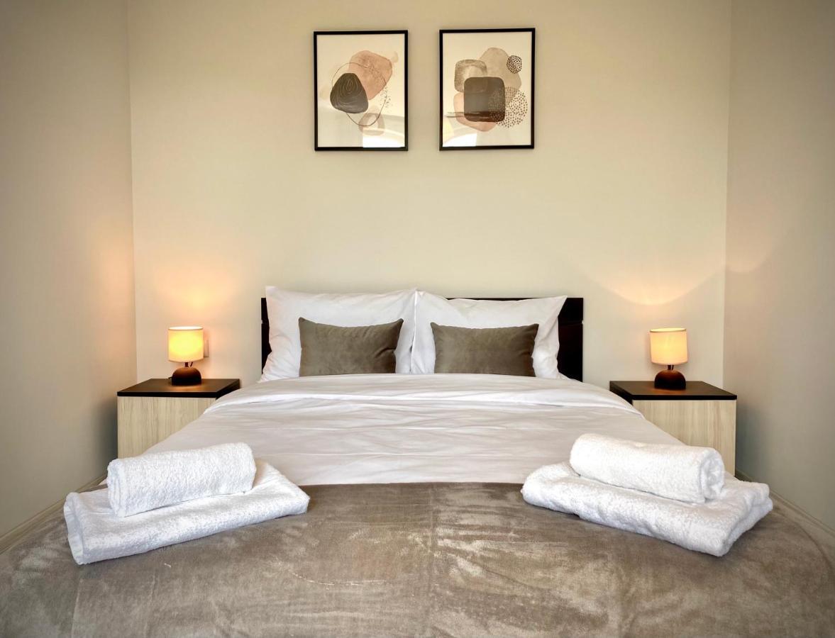 Cozy & Modern 1Br Apart For 4 Guests Next To Medical University & Free Parking Stara Zagora Exterior photo