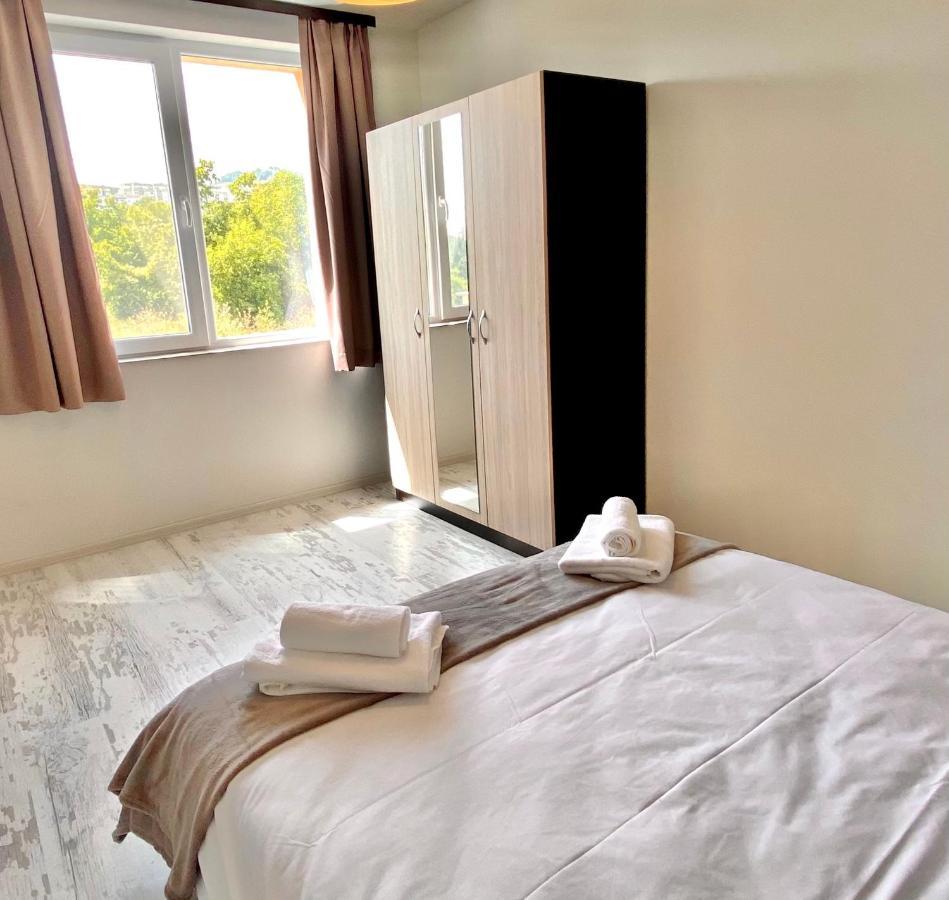Cozy & Modern 1Br Apart For 4 Guests Next To Medical University & Free Parking Stara Zagora Exterior photo